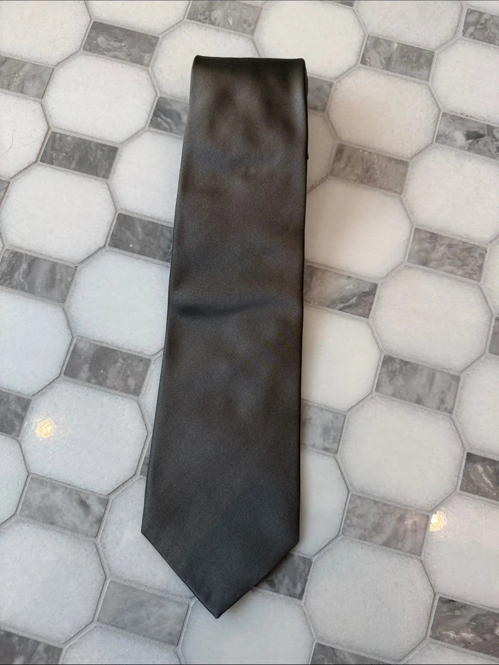 Ralph Lauren Solid Silver Gray Silk Men’s Tie